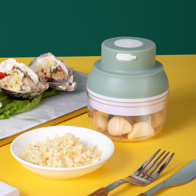 Electric Small Food Chopper, Mini Wireless Portable Garlic Grinder,USB Rechargeable Food Chopper for Vegetable/Meat/Small Food Processor